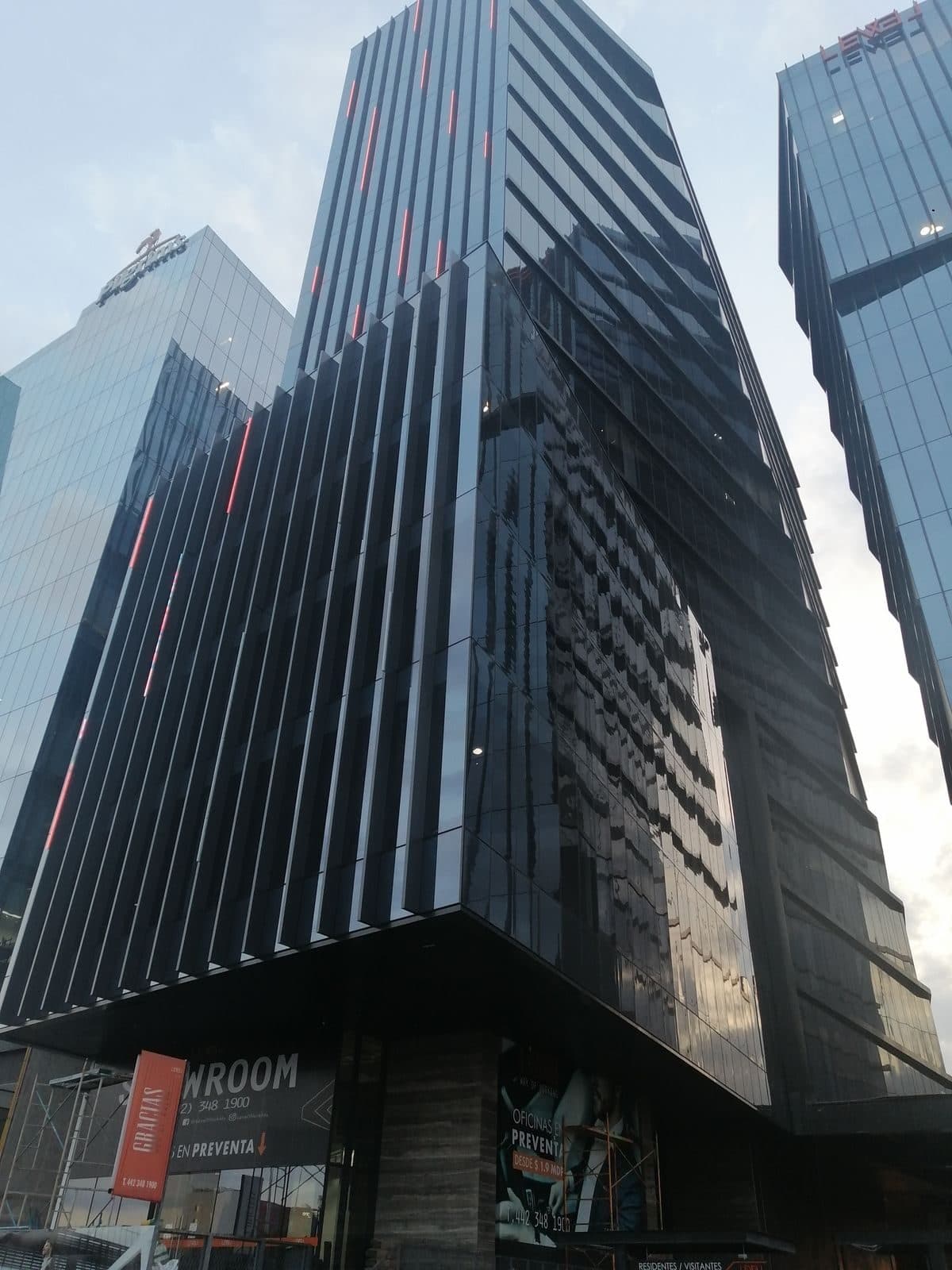 OFICINA ¡Atención Inversionistas! Oficina de Lujo en Venta (Juriquilla)